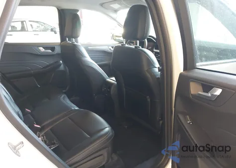 2023 Ford Escape Platinum z USA, uszkodzony, nr VIN 1FMCU9JZ6PUA87730